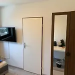 Апарт-отель Rheinischer Hof Дормаген
